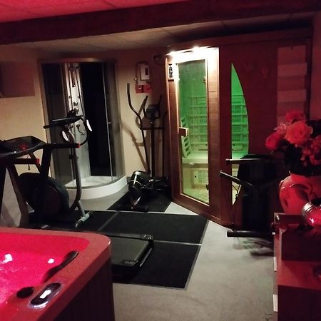 Relais St Jacques - Roanne Bed & Breakfast Saint-Haon-le-Châtel Екстериор снимка